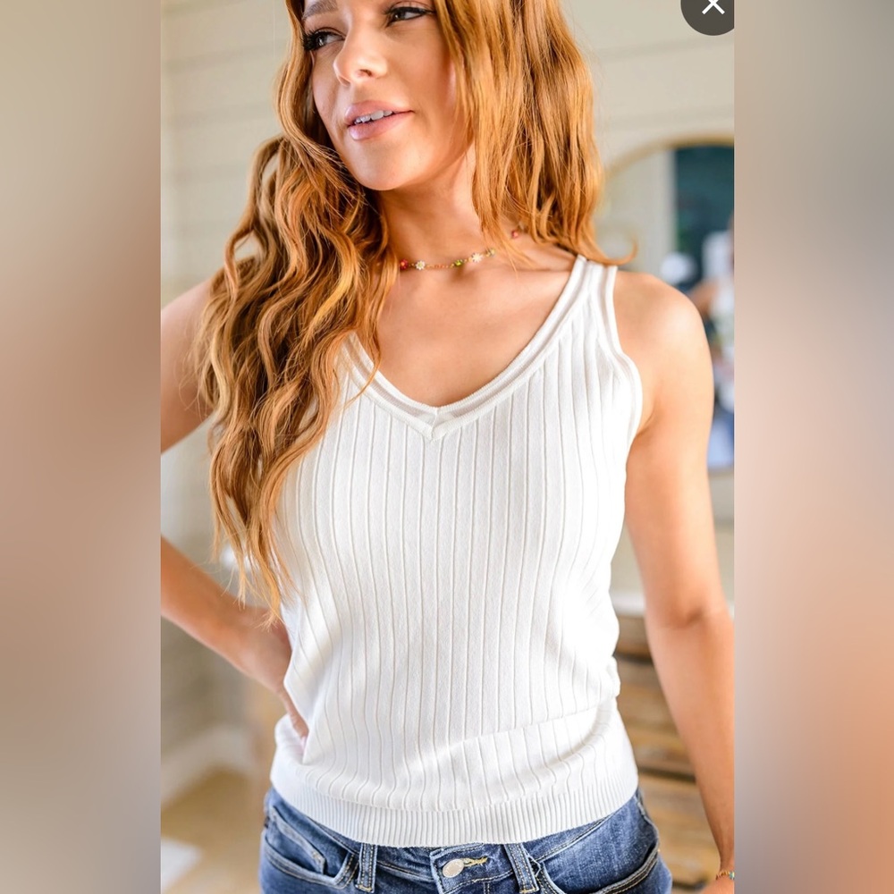Elegant White Ribbed Tank Top
